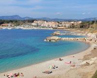 Studio "Un jardin d'azur" avec Piscine de mai à septembre - B&B Six-Fours-les-Plages