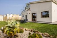 Villa Solea - Family Friendly Beach Villa Near the Sea - Chambres d'hôtes Syracuse