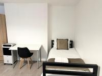 Twin Room with Shower