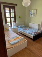 Lagonisi 1 - Ferienwohnung Kalývia Thorikoú