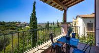 Beautifully decorated Apartment Alambra, with Coast and Sunset Views, Aphrodite Hills - Chambres d'hôtes Kouklia