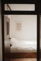 Jeonpo Private hanok with Courtyard - B&B