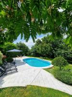 Riverside Pool Villa - Chambres d'hôtes Novi Sad