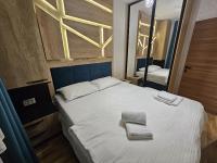 Cozy One-Bedroom Apartment