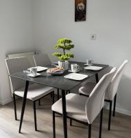 Feines Apartment mit Balkon & Terrasse in ruhiger Gegend - Ferienwohnung Schlitz