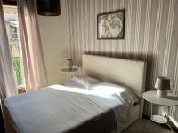 Apartamento de 1 dormitorio con balcón