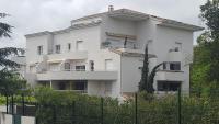 F3 63m2, Piscine, Terrasse, Parking, 20 min plages - B&B Montpellier
