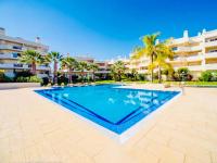 Sunny Condo- Pool & Free Parking Walk to Beach - B&B Albufeira