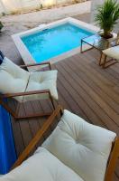 Apartment mit 2 Schlafzimmmern und eigenem Pool