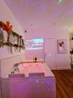 Le 2005 Double BALNEO, Lit QUEEN SIZE, soirée romantique - Ferienwohnung Grenoble