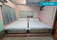 Habitación Cuádruple Económica con baño compartido
