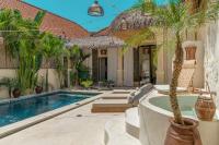 Villa Zalana - Soul of Nature Luxe Escape with Ethnic Charm Concept - 3 min from beach - Bed and Breakfast Canggu