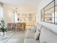 Precioso apartamento con terraza y piscina - B&B Calafell