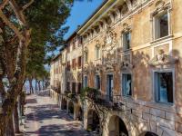 Gritti Palace Morcote - Stunning waterfront two-room flat offering breathtaking lake views - Papavero - B&B Morcote
