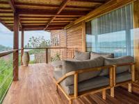 Woodhouse - Simple Life in South Lombok - B&B Katilampak
