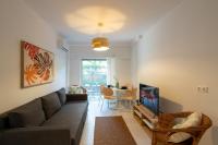 Renovated 2-Bedroom Apt Near the Athenian Coast - B&B Atene