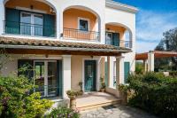 The Olive Project - Villa Maria with Private Pool by Konnect - B&B Lefkímmi