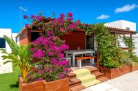 "Chalet La Buganvilla con Piscina Privada y Jardín Cerca de la Playa en Chiclana" - Chambres d’hôtes