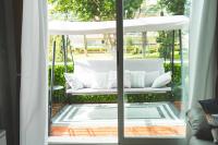 Apartamento a 30 metro de la playa con piscina y garaje en la Carihuela - Chambres d'hôtes Torremolinos