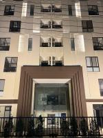 Airreside Gulberg Retreat at Zameen Aurum - Bed and Breakfast
