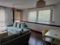  2 Bedroom Apartment with Garden View, Calle Gibraltar 18 