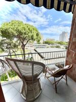 Piazza del Sole Apartment- 1 minute walk from the beach- free park - B&B Lignano Sabbiadoro