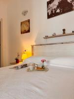 Stanza Globo - B&B Nulvi