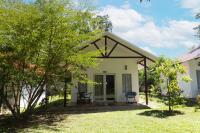 Bungalow con vistas al jardín
