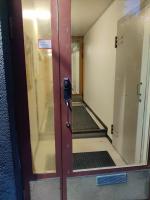 Spacious and bright 2 bedroom apartment - B&B