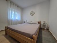 Appartamento con 2 Camere da Letto, Terrazza e Vista Mare