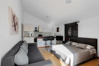 Studio mit Balkon