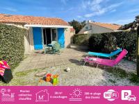 Maison avec terrasse à 300m de la plage - FR-1-231-68 - Bed and Breakfast