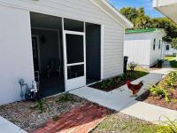 Cottage 22, The Boathouse - Dora Canal Court - a downtown, waterfront community - Chambres d'hôtes Tavares