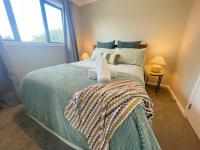 Brand new, close to hospital, plenty of parking sapces - Chambres d'hôtes Hamilton
