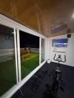 SunSet Lawu Kemuning, Villa, Full House 3 Bed, Free BBQ, Free Float Light Breakfast - B&B Karanganyar