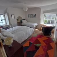 Triple Room with Shared Bathroom