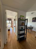 Cálido apartamento con PISCINA y garaje - Ferienwohnung