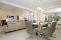 Stunning Seaview Villa Casa Tosco 5 Bedroom Villa Pool Table Overlooking Old Town Puerto Del Carmen - B&B