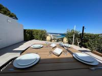 PIEDS DANS l EAU A SANT AMBROGGIO - B&B Lumio