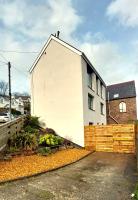 Detached House With Amazing Sea View and Hot Tub - B&B