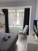 One-Bedroom Deluxe Apartment