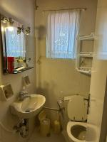 Δωμάτιο με WC σε εξοχικό σπίτι Ραφήνα - Ferienwohnung Rafína