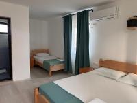 Driepersoonskamer met Eigen Badkamer