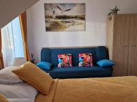 Apartamento de 2 dormitorios con balcón