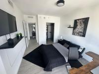 Deluxe One-Bedroom Apartment with Ocean View