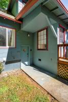 Stay Portland Collection - Budget-Friendly Basement Hideaway - 91 WalkScore - B&B