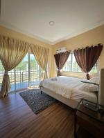 Queen Room with Balcony