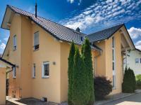 3 Zimmer Apartment, 110 qm, max 5 Personen, Balkon, Parkplatz, Internet 250 MBit - B&B