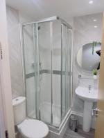 Comfy Stay - 91 City View Apartments - B&B Ilford