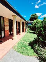 Serene Stay - B&B Hamilton